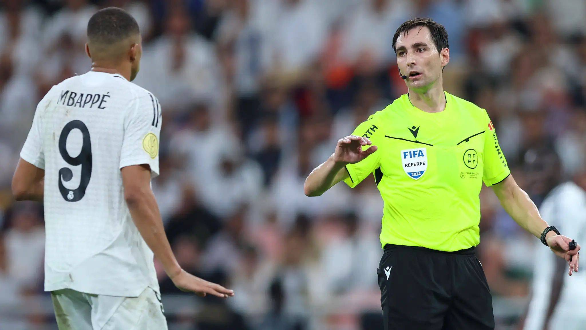 皇马遭遇争议判罚，裁判组回应：执法公正，方式类别类别所以.开云棋牌