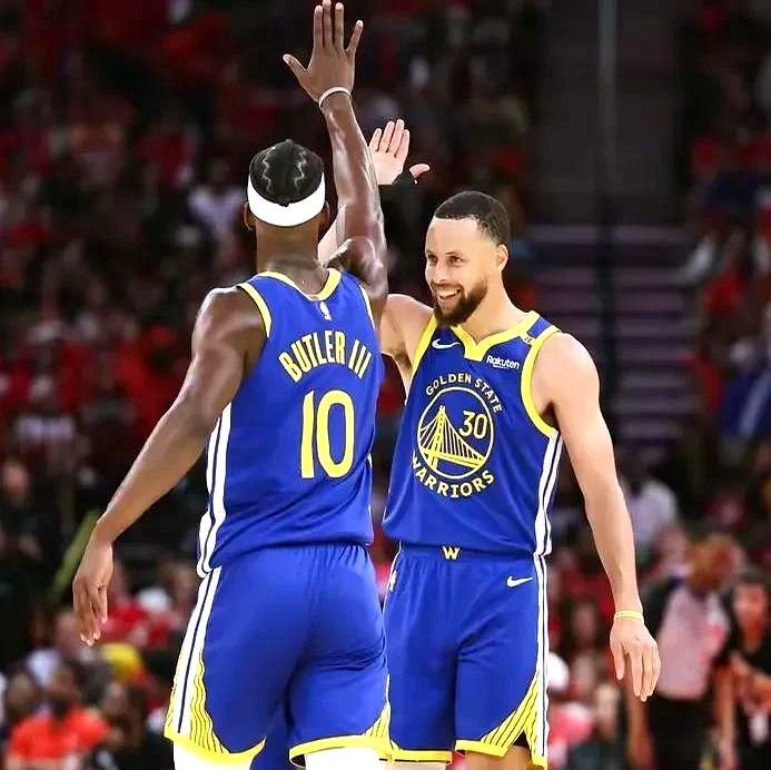 包含加拿大队带队取胜！，哈登重要时刻险胜引发球迷热议的词条开云棋牌平台